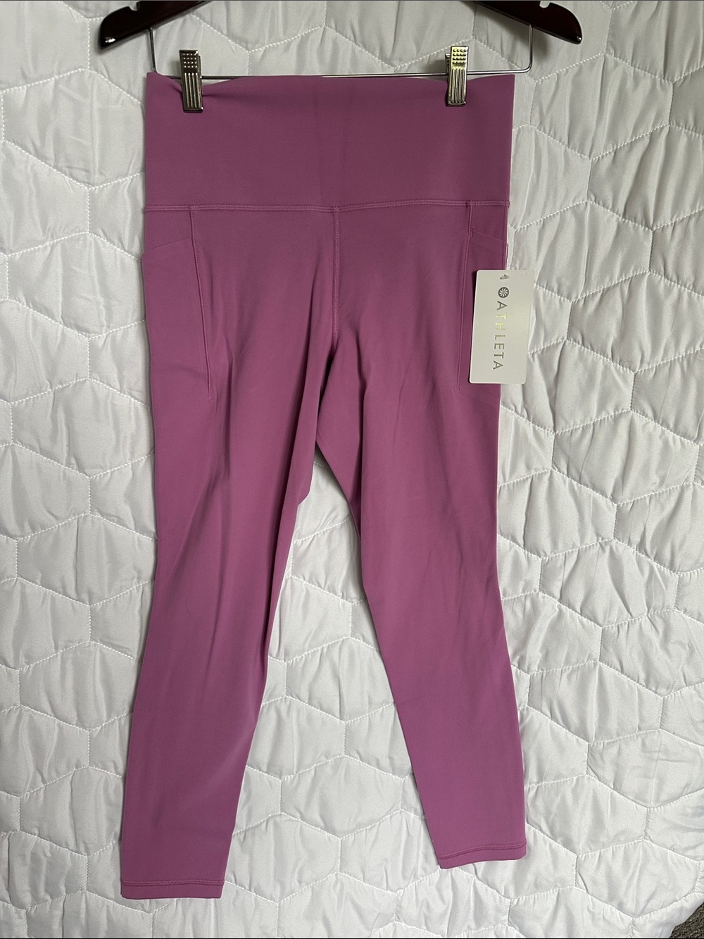 Athleta Salutation Stash Tight